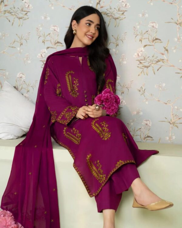 Dark Magenta Embroidery Suit 3pc - Image 3